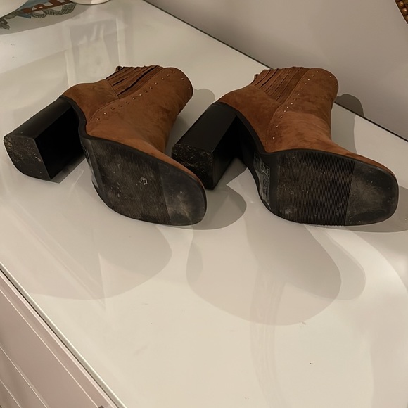 Suede boots - Picture 4 of 6